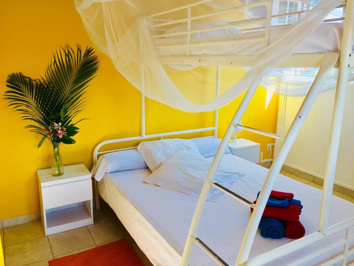 Bed and Breakfast Soleil La Terre-de-Bas Экстерьер фото