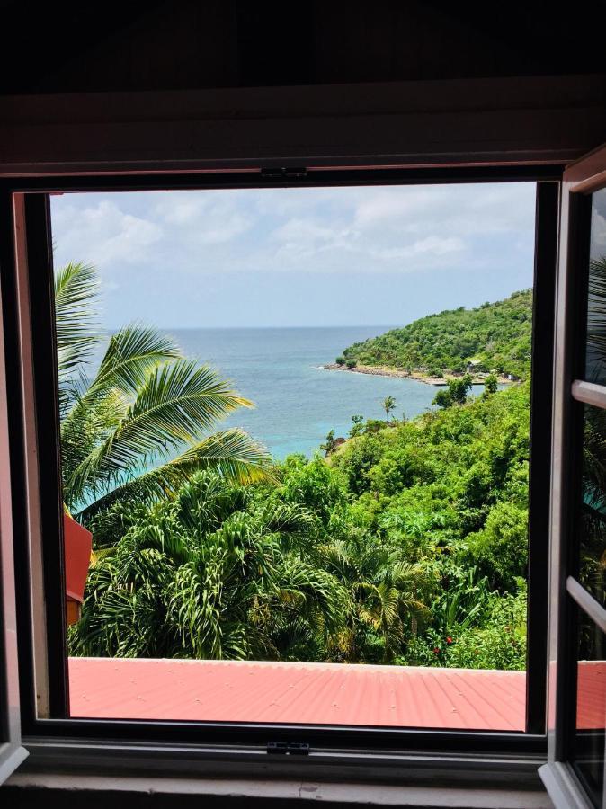 Bed and Breakfast Soleil La Terre-de-Bas Экстерьер фото